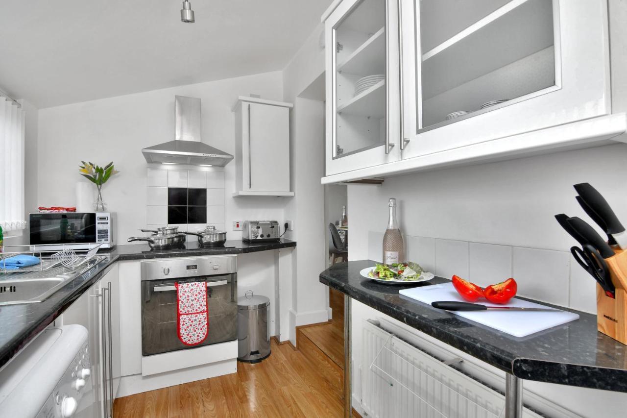 Sheldon  Xclusive Living Stay Near Airport & Nec, The Whitecroft מראה חיצוני תמונה