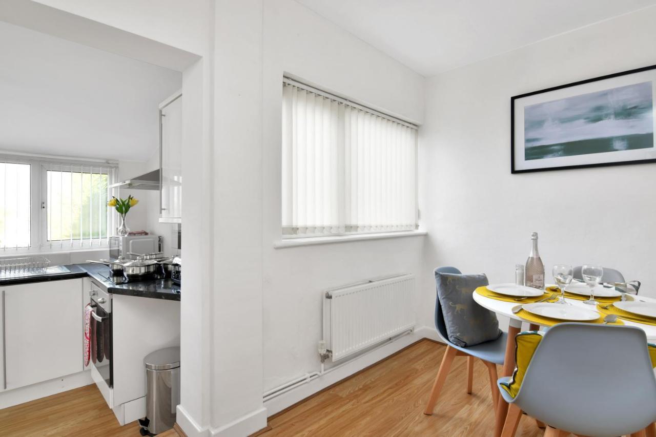 Sheldon  Xclusive Living Stay Near Airport & Nec, The Whitecroft מראה חיצוני תמונה