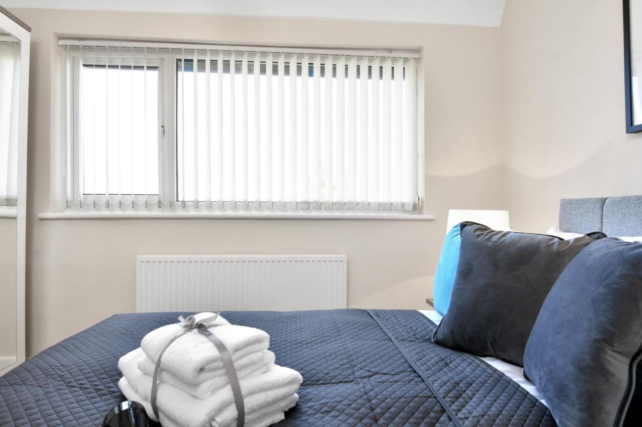 Sheldon  Xclusive Living Stay Near Airport & Nec, The Whitecroft מראה חיצוני תמונה
